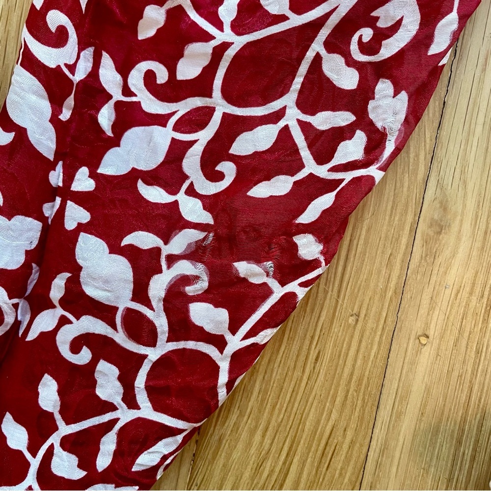 The Kooples Red v-neck blouse with botanical pattern - Picture 7 of 10